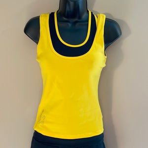 Brasil Sul workout top one size with spots bra (it is not two pieces)